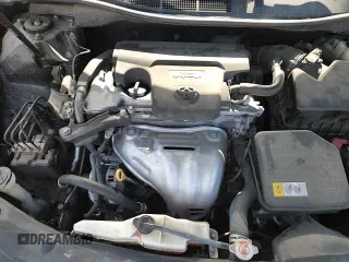 2017 Toyota Camry LE z VIN 4T1BF1FKXHU747935, wystawiony jako Copart lot #86135135 z przebiegiem 126 184 mil mil oraz Szkoda całkowita • Salvage title. Historia ofert i sprzedaży dostępna na DreamBid. Obrazek 14.