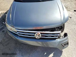 2018 Volkswagen Tiguan SEL Premium with VIN 3VV5B7AX2JM221667, listed as a Copart auction lot 48430745 with 68,529 mi miles and Salvage Title. Bid and sale history available at carsss.com. Image 12.
