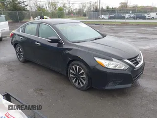 2018 Nissan Altima SR with VIN 1N4AL3AP9JC139011, listed as a IAAI auction lot 42018392 with 163,674 mi miles and . Bid and sale history available at carsss.com. Image 1.