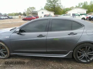 2018 Acura TLX w/A-SPEC Pkg with VIN 19UUB2F66JA002402, listed as a IAAI auction lot 41960832 with 91,643 mi miles. Bid and sale history available at carsss.com. Image 14.
