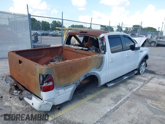 2008 Ford F-150 XLT с VIN 1FTPW14V58FB21592, выставлен на аукционе IAAI как лот 42642040 с пробегом Не указан миль и . История ставок и продаж доступна на DreamBid. Изображение 4.