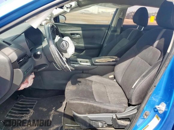 2020 Nissan Sentra SV z VIN 3N1AB8CV9LY304963, wystawiony jako Copart lot #58647745 z przebiegiem 86 868 mil mil oraz Szkoda całkowita • Salvage title. Historia ofert i sprzedaży dostępna na DreamBid. Obrazek 7.