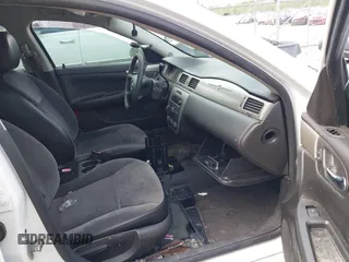 2014 Chevrolet Impala Police Police z VIN 2G1WD5E30E1114342, wystawiony jako IAAI lot #42388443 z przebiegiem 119 929 mil mil oraz . Historia ofert i sprzedaży dostępna na DreamBid. Obrazek 5.