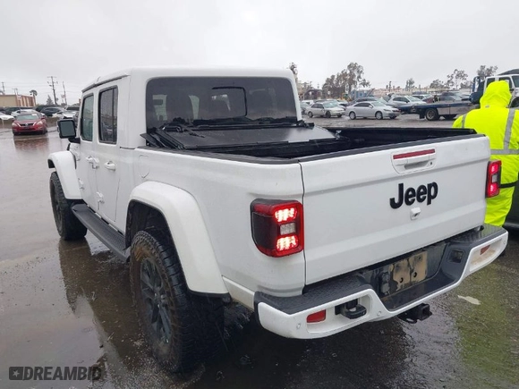 2021 Jeep Gladiator Overland with VIN 1C6HJTFG8ML567025, listed as a IAAI auction lot 41582271 with 53,621 mi miles. Bid and sale history available at carsss.com. Image 3.