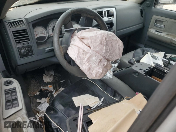 2005 Dodge Dakota Laramie with VIN 1D7HW58N75S100449, listed as a Copart auction lot 86336834 with Not Provided miles and Salvage Title. Bid and sale history available at DreamBid. Image 8.