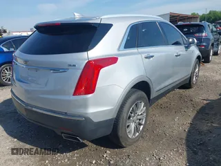 2017 Cadillac XT5 Luxury FWD z VIN 1GYKNBRS3HZ223077, wystawiony jako IAAI lot #42091584 z przebiegiem 154 664 mil mil oraz . Historia ofert i sprzedaży dostępna na DreamBid. Obrazek 4.