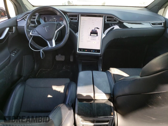 2017 Tesla Model X 90D z VIN 5YJXCBE23HF057270, wystawiony jako Copart lot #51056605 z przebiegiem 45 541 mil mil oraz Szkody całkowita. Historia ofert i sprzedaży dostępna na DreamBid. Obrazek 8.