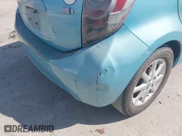 2013 Toyota Prius One z VIN JTDKDTB38D1039697, wystawiony jako IAAI lot #42378154 z przebiegiem 177 044 mil mil oraz . Historia ofert i sprzedaży dostępna na DreamBid. Obrazek 18.