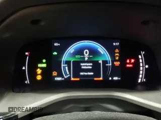 2025 Toyota Camry LE z VIN 4T1DAACK9SU506208, wystawiony jako Copart lot #56706605 z przebiegiem 17 651 mil mil oraz Szkoda całkowita • Salvage title. Historia ofert i sprzedaży dostępna na DreamBid. Obrazek 9.