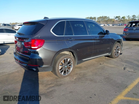 2017 BMW X5 xDrive50i z VIN 5UXKR6C34H0J85462, wystawiony jako IAAI lot #41768496 z przebiegiem 109 596 mil mil oraz . Historia ofert i sprzedaży dostępna na DreamBid. Obrazek 4.