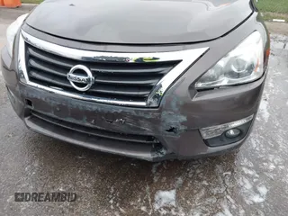 2014 Nissan Altima 2.5 S with VIN 1N4AL3AP9EC188442, listed as a IAAI auction lot 42001673 with 117,255 mi miles. Bid and sale history available at carsss.com. Image 6.