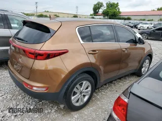 2019 Kia Sportage LX z VIN KNDPM3AC4K7617117, wystawiony jako Copart lot #59432715 z przebiegiem 150 222 mil mil oraz Czysty tytuł • Clean title. Historia ofert i sprzedaży dostępna na DreamBid. Obrazek 3.
