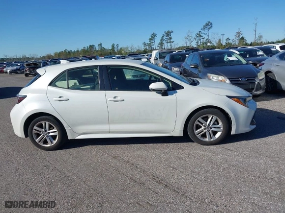 2020 Toyota Corolla Hatchback SE with VIN JTND4RBE8L3089351, listed as a IAAI auction lot 41792319 with 158,107 mi miles. Bid and sale history available at carsss.com. Image 13.