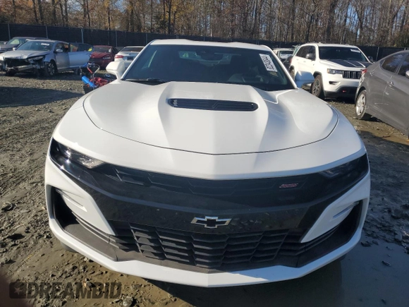 2019 Chevrolet Camaro 2SS z VIN 1G1FG1R7XK0153217, wystawiony jako Copart lot #82343044 z przebiegiem 59 058 mil mil oraz Szkoda całkowita • Salvage title. Historia ofert i sprzedaży dostępna na DreamBid. Obrazek 5.