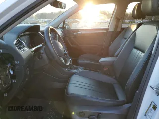 2022 Volkswagen Tiguan SE with VIN 3VV2B7AX2NM122341, listed as a Copart auction lot 86706564 with 27,709 mi miles and Salvage title. Bid and sale history available at DreamBid. Image 7.