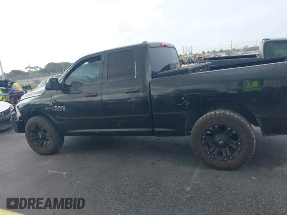 2016 Ram 1500 Tradesman z VIN 1C6RR7FM1GS268609, wystawiony jako IAAI lot #42472382 z przebiegiem 217 548 mil mil oraz . Historia ofert i sprzedaży dostępna na DreamBid. Obrazek 15.