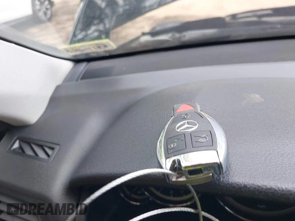 2012 Mercedes-Benz E 350 z VIN WDDKJ5KB2CF138129, wystawiony jako IAAI lot #42767007 z przebiegiem 87 493 mil mil oraz . Historia ofert i sprzedaży dostępna na DreamBid. Obrazek 11.