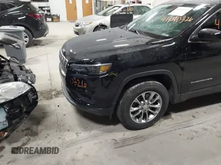 2019 Jeep Cherokee Latitude Plus with VIN 1C4PJMLB7KD193212, listed as a IAAI auction lot 41140326 with 75,360 mi miles. Bid and sale history available at carsss.com. Image 16.