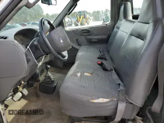 2003 Ford F-150 XL z VIN 1FTRF18W53NB45997, wystawiony jako Copart lot #42451525 z przebiegiem 149 166 mil mil oraz Szkoda całkowita • Salvage title. Historia ofert i sprzedaży dostępna na DreamBid. Obrazek 7.