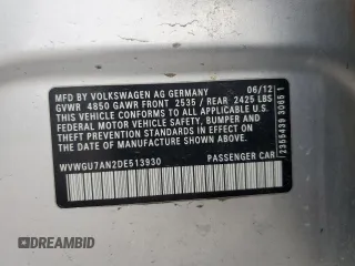 2013 Volkswagen CC VR6 Executive 4Motion with VIN WVWGU7AN2DE513930, listed as a Copart auction lot 86978754 with 0 mi miles and Salvage Title. Bid and sale history available at carsss.com. Image 12.