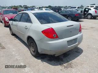 2008 Pontiac G6 1SV Value Leader z VIN 1G2ZF57B184303758, wystawiony jako IAAI lot #42294522 z przebiegiem 197 306 mil mil oraz . Historia ofert i sprzedaży dostępna na DreamBid. Obrazek 3.