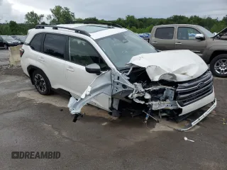2025 Subaru Forester Premium z VIN JF2SLDDC1SH431173, wystawiony jako Copart lot #62008085 z przebiegiem 574 mil mil oraz Szkoda całkowita • Salvage title. Historia ofert i sprzedaży dostępna na DreamBid. Obrazek 4.