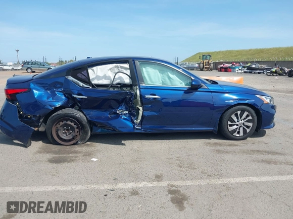 2019 Nissan Altima S z VIN 1N4BL4BV3KC103257, wystawiony jako IAAI lot #42056680 z przebiegiem 99 467 mil mil oraz . Historia ofert i sprzedaży dostępna na DreamBid. Obrazek 14.