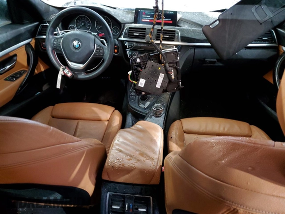 2018 BMW 3 Series 330i xDrive with VIN WBA8Z9C55JB220404, listed as a Copart auction lot 50084984 with 43,772 mi miles. Bid and sale history available at carsss.com. Image 8.