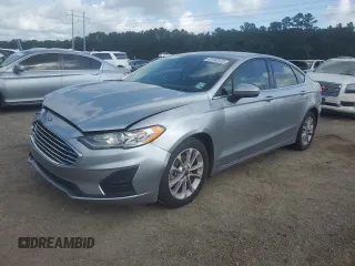 2020 Ford Fusion SE with VIN 3FA6P0HD6LR134843, listed as a Copart auction lot 61160125 with 122,887 mi miles and Salvage title. Bid and sale history available at DreamBid. Image 1.