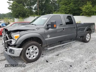 2015 Ford F-250 Lariat z VIN 1FT7W2BT5FEA44216, wystawiony jako Copart lot #58973685 z przebiegiem 355 729 mil mil oraz Szkoda całkowita • Salvage title. Historia ofert i sprzedaży dostępna na DreamBid. Obrazek 1.
