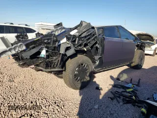 2024 Tesla Cybertruck Cyberbeast z VIN 7G2CEHEE9RA028082, wystawiony jako Copart lot #83783394 z przebiegiem 365 mil mil oraz Szkody całkowita. Historia ofert i sprzedaży dostępna na DreamBid. Obrazek 3.