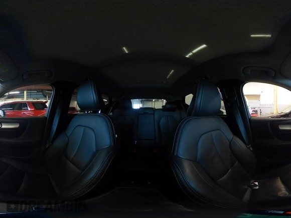2021 Volvo XC40 Momentum z VIN YV4162UK3M2416447, wystawiony jako IAAI lot #41923981 z przebiegiem 28 654 mil mil oraz . Historia ofert i sprzedaży dostępna na DreamBid. Obrazek 23.
