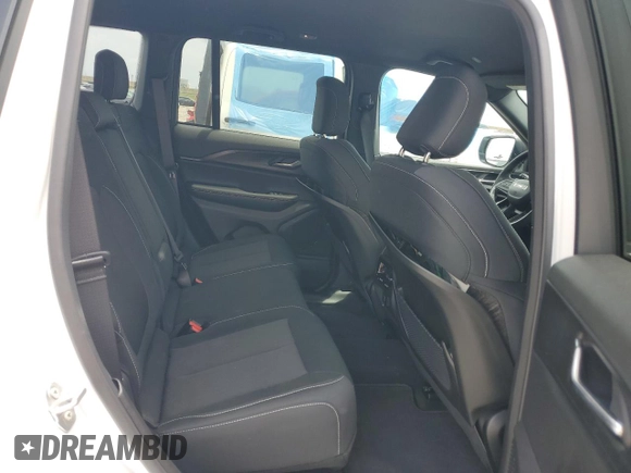 2025 Jeep Grand Cherokee Altitude with VIN 1C4RJGAGXSC281508, listed as a Copart auction lot 64841415 with 2,231 mi miles and Salvage title. Bid and sale history available at DreamBid. Image 11.
