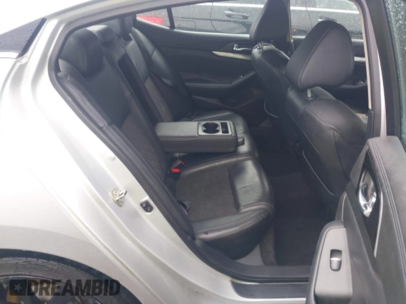 2017 Nissan Maxima SR with VIN 1N4AA6AP2HC396545, listed as a IAAI auction lot 41910588 with 142,661 mi miles and . Bid and sale history available at DreamBid. Image 8.