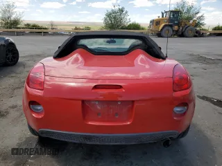 2006 Pontiac Solstice z VIN 1G2MB35B76Y116236, wystawiony jako Copart lot #53448785 z przebiegiem 105 576 mil mil oraz Szkoda całkowita • Salvage title. Historia ofert i sprzedaży dostępna na DreamBid. Obrazek 6.