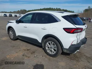 2023 Ford Escape Active with VIN 1FMCU0GN0PUA95712, listed as a IAAI auction lot 41732113 with 14,586 mi miles and . Bid and sale history available at DreamBid. Image 3.