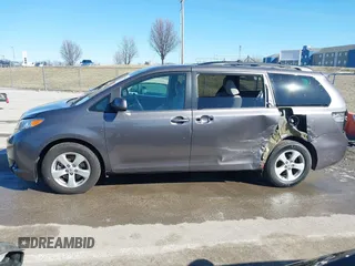 2016 Toyota Sienna LE AAS with VIN 5TDKK3DC1GS732265, listed as a IAAI auction lot 41701180 with 116,738 mi miles. Bid and sale history available at carsss.com. Image 15.