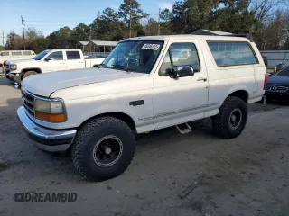 1994 Ford Bronco XL with VIN 1FMEU15N0RLA76670, listed as a Copart auction lot 46048315 with 269,968 mi miles and Salvage Title. Bid and sale history available at carsss.com. Image 1.
