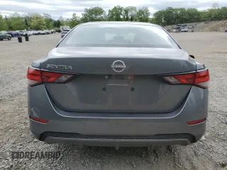 2025 Nissan Sentra S z VIN 3N1AB8BV1SY251935, wystawiony jako Copart lot #57701305 z przebiegiem 7 311 mil mil oraz Szkoda całkowita • Salvage title. Historia ofert i sprzedaży dostępna na DreamBid. Obrazek 6.