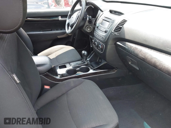 2015 Kia Sorento LX with VIN 5XYKTDA74FG632845, listed as a IAAI auction lot 42660399 with 93,386 mi miles and . Bid and sale history available at DreamBid. Image 5.