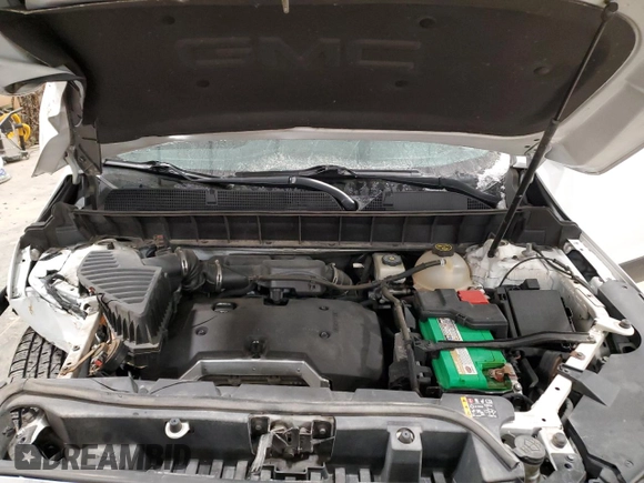 2018 GMC Acadia SLE with VIN 1GKKNSLA1JZ137864, listed as a Copart auction lot 88220055 with 121,966 mi miles and Non Repairable. Bid and sale history available at DreamBid. Image 12.