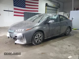 2017 Toyota Prius Plus z VIN JTDKARFP0H3043682, wystawiony jako Copart lot #47738415 z przebiegiem 15 101 mil mil oraz Szkoda całkowita • Salvage title. Historia ofert i sprzedaży dostępna na DreamBid. Obrazek 1.