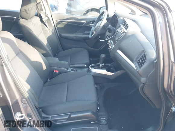2019 Honda Fit LX with VIN 3HGGK5H43KM706622, listed as a IAAI auction lot 41840886 with 37,962 mi miles. Bid and sale history available at carsss.com. Image 5.