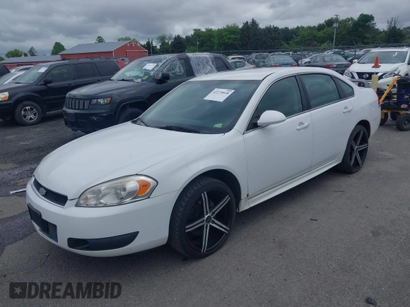 2014 Chevrolet Impala Police Police z VIN 2G1WD5E37E1129114, wystawiony jako IAAI lot #42275018 z przebiegiem 109 297 mil mil oraz . Historia ofert i sprzedaży dostępna na DreamBid. Obrazek 2.