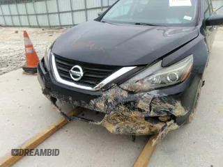 2017 Nissan Altima SV with VIN 1N4AL3APXHC217113, listed as a IAAI auction lot 41371669 with 109,897 mi miles and . Bid and sale history available at DreamBid. Image 6.