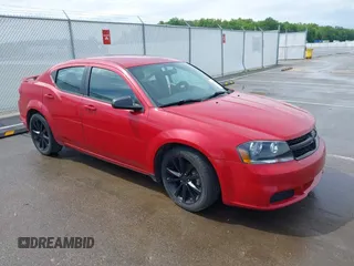 2014 Dodge Avenger SE z VIN 1C3CDZAG0EN129033, wystawiony jako IAAI lot #42209376 z przebiegiem 132 324 mil mil oraz . Historia ofert i sprzedaży dostępna na DreamBid. Obrazek 1.