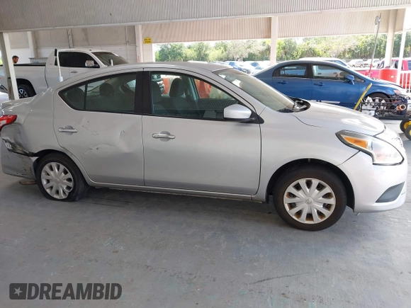 2019 Nissan Versa SV z VIN 3N1CN7AP0KL843210, wystawiony jako IAAI lot #42153678 z przebiegiem 94 408 mil mil oraz . Historia ofert i sprzedaży dostępna na DreamBid. Obrazek 13.