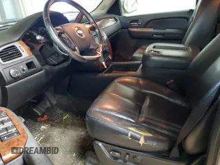 2008 Chevrolet Suburban LTZ with VIN 3GNFC16048G159049, listed as a Copart auction lot 65454764 with 251,431 mi miles and Salvage Title. Bid and sale history available at carsss.com. Image 7.