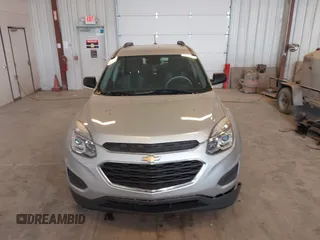 2017 Chevrolet Equinox LS z VIN 2GNALBEK5H1596523, wystawiony jako IAAI lot #42302402 z przebiegiem 121 261 mil mil oraz . Historia ofert i sprzedaży dostępna na DreamBid. Obrazek 12.
