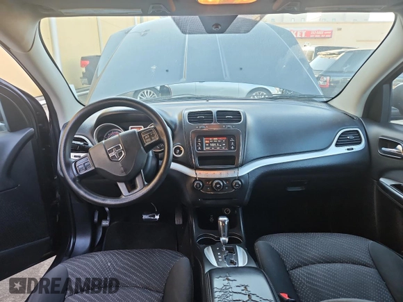 2017 Dodge Journey SXT with VIN 3C4PDCBG4HT533952, listed as a Copart auction lot 82472614 with 155,060 mi miles and Clean Title. Bid and sale history available at DreamBid. Image 9.